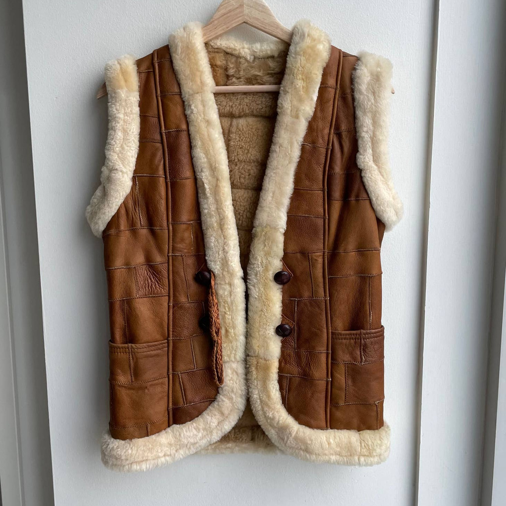 Vintage Brown and Cream Leather Vest - Picture 4 of 16